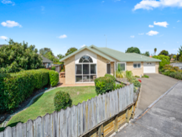 21 Thirlmere Rise, Northpark, Clare Nicholson RayWhite Howick